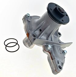 https://images.2carpros.com/forum/automotive_pictures/108325_geo_waterpump_housing_1.jpg