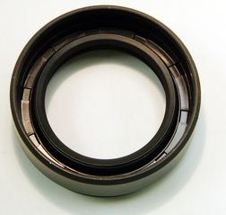 https://images.2carpros.com/forum/automotive_pictures/108325_toyota_axle_seal_1.jpg