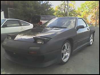 https://images.2carpros.com/forum/automotive_pictures/119025_rx7_6.jpg