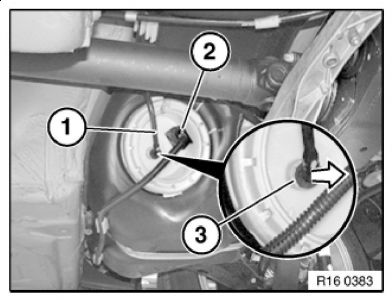 https://images.2carpros.com/forum/automotive_pictures/12900_fuelfilter1_2.jpg