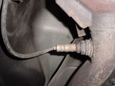 https://images.2carpros.com/forum/automotive_pictures/226165_O2_sensor_2.jpg