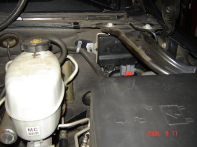 https://images.2carpros.com/forum/automotive_pictures/240860_Washer_Motor_008_1.jpg