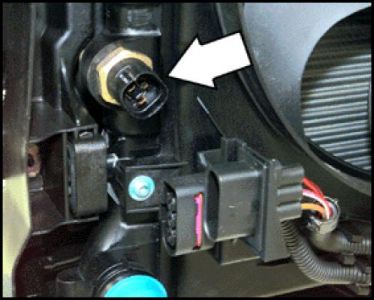 https://images.2carpros.com/forum/automotive_pictures/248015_2001_Radiator_Coolant_Switch_2_1.jpg
