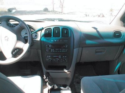 https://images.2carpros.com/forum/automotive_pictures/27847_dash2_1.jpg