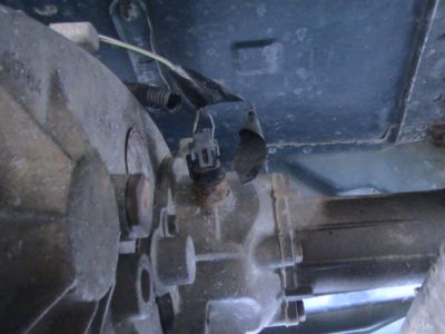 https://images.2carpros.com/forum/automotive_pictures/289178_rear_transfercase_1.jpg