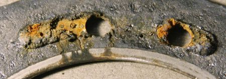 https://images.2carpros.com/forum/automotive_pictures/298324_HeadGasketCloseUp_1.jpg