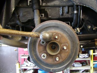 https://images.2carpros.com/forum/automotive_pictures/30961_hit_drum_1_1.jpg