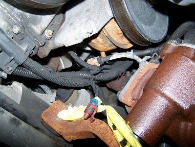 https://images.2carpros.com/forum/automotive_pictures/312976_Yukon_Loose_Connector_003_2.jpg