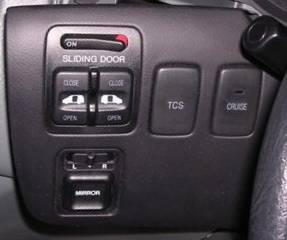 https://images.2carpros.com/forum/automotive_pictures/338003_leftPanel_1.jpg