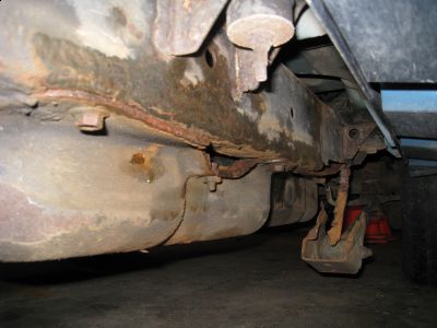 https://images.2carpros.com/forum/automotive_pictures/375533_Isuzu_Rust0007_1.jpg