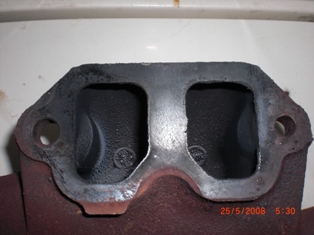 https://images.2carpros.com/forum/automotive_pictures/396238_DriverManifold_1.jpg