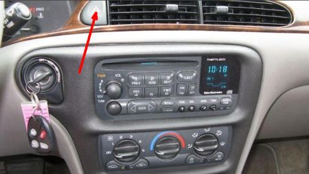 https://images.2carpros.com/forum/automotive_pictures/397929_2001dash_2.jpg