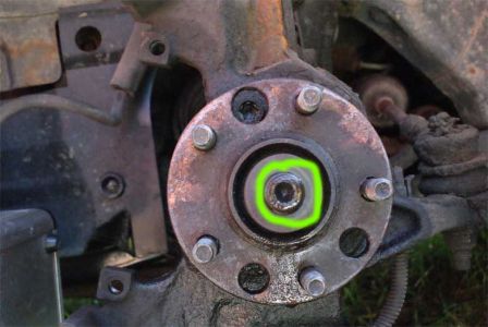 https://images.2carpros.com/forum/automotive_pictures/408751_bearings_cavalier_axle_1.jpg