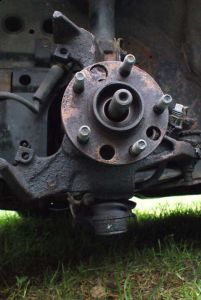 https://images.2carpros.com/forum/automotive_pictures/408751_whereisspindle1_1.jpg