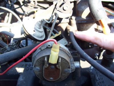 https://images.2carpros.com/forum/automotive_pictures/411289_83_CJ_STEPPER_CARB_001_1.jpg
