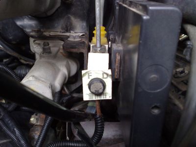 https://images.2carpros.com/forum/automotive_pictures/436137_Proportioning_Valve_FD22KH2997_2.jpg