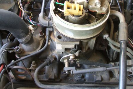 https://images.2carpros.com/forum/automotive_pictures/46392_1990_GMC_Gas_Throttle_2_1.jpg