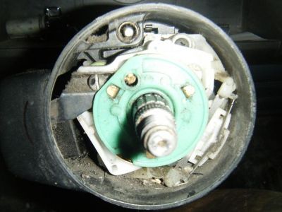 https://images.2carpros.com/forum/automotive_pictures/465137_removedlockplate_002_3.jpg