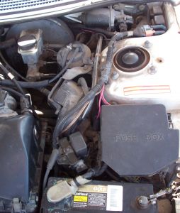 https://images.2carpros.com/forum/automotive_pictures/469490_DriverStrutarea_2.jpg