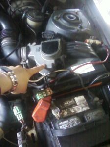 https://images.2carpros.com/forum/automotive_pictures/489751_mass_air_flow_1.jpg