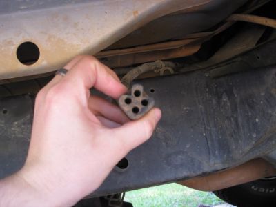 https://images.2carpros.com/forum/automotive_pictures/541404_wireHuh_1.jpg