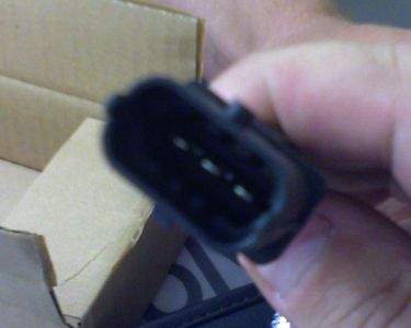 https://images.2carpros.com/forum/automotive_pictures/551767_crank_sensor_1.jpg