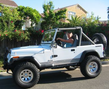https://images.2carpros.com/forum/automotive_pictures/551956_Danis_Jeep_6307_2.jpg