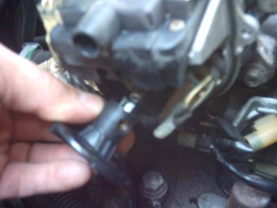https://images.2carpros.com/forum/automotive_pictures/567329_5Install_Rotor_1.jpg
