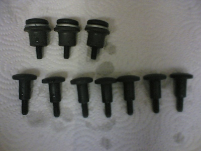 https://images.2carpros.com/forum/automotive_pictures/70282_saturnbolts_1.jpg