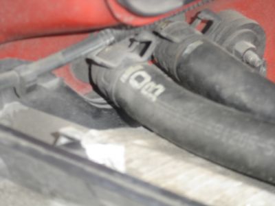 https://images.2carpros.com/forum/automotive_pictures/73627_heater_hoses_004_2.jpg