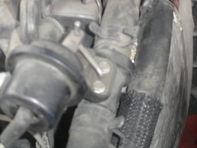 https://images.2carpros.com/forum/automotive_pictures/73627_heater_hoses_005_1.jpg