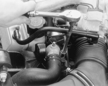 https://images.2carpros.com/forum/automotive_pictures/88091_olds_1_1.jpg