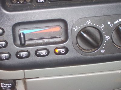 https://images.2carpros.com/forum/automotive_pictures/88700_A___C_Switch_1_4.jpg