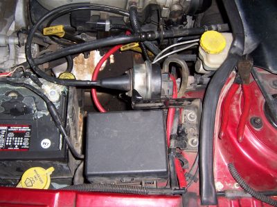 https://images.2carpros.com/forum/automotive_pictures/96838_Vacuum_Line_001_1.jpg