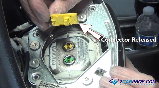 airbag-electrical-connector-released