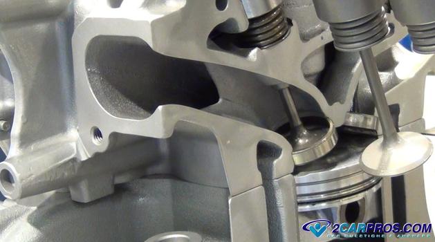 cylinder head exhasut port intake valve