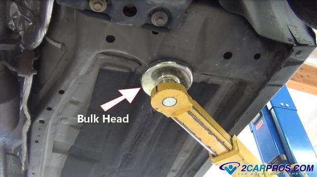 jack bulk head placement