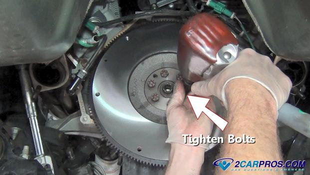 tighten flywheel bolts