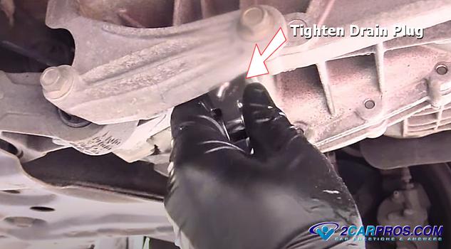 tighten transmission drain plug